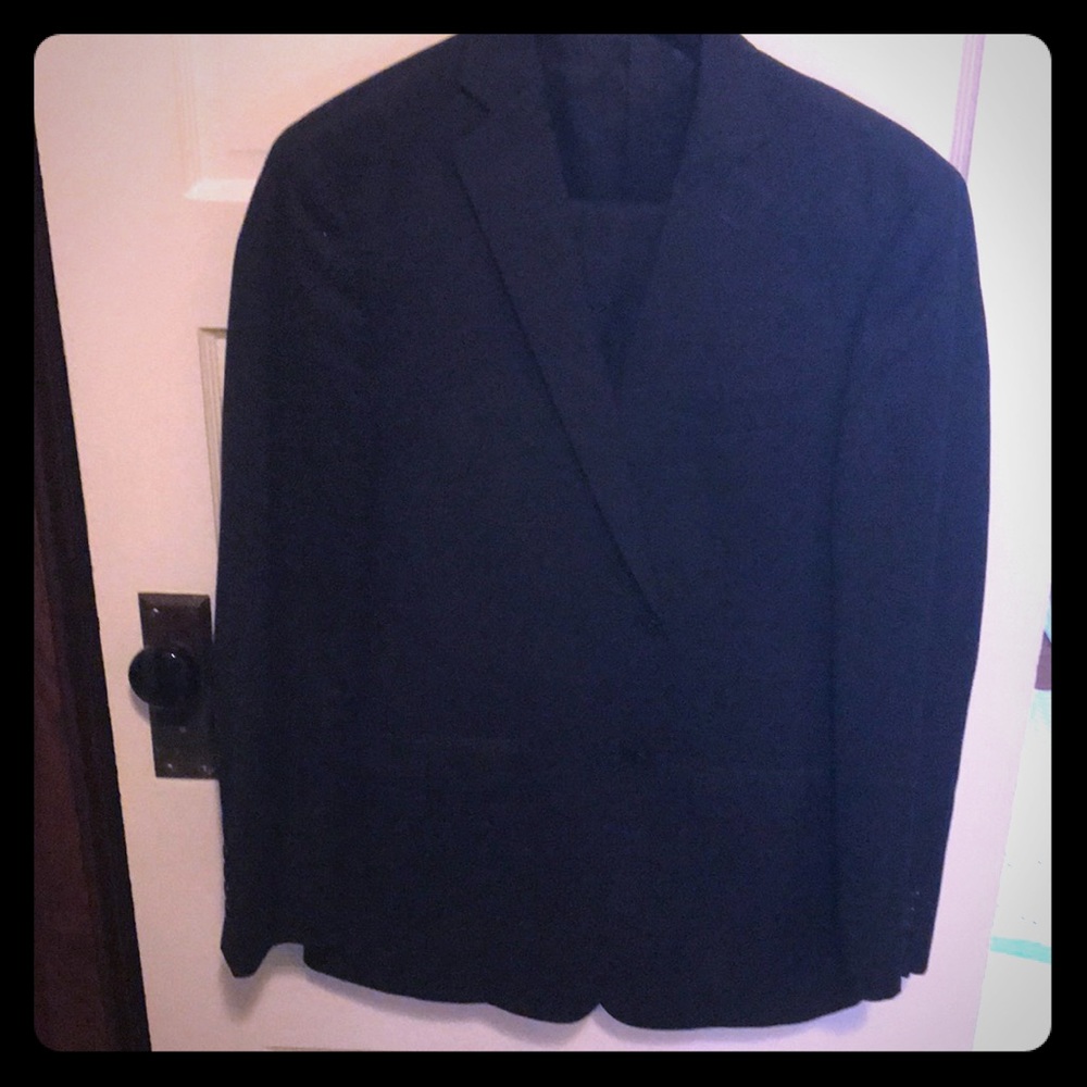 Men’s DKNY blue suit